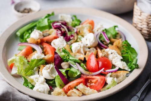 Mozzarella Caesar Salad